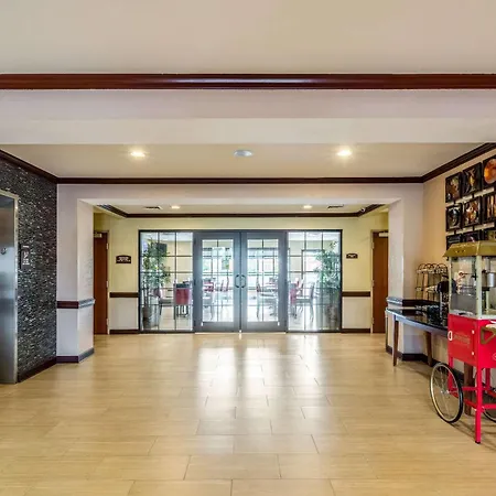 Comfort Inn & Suites Panama City North